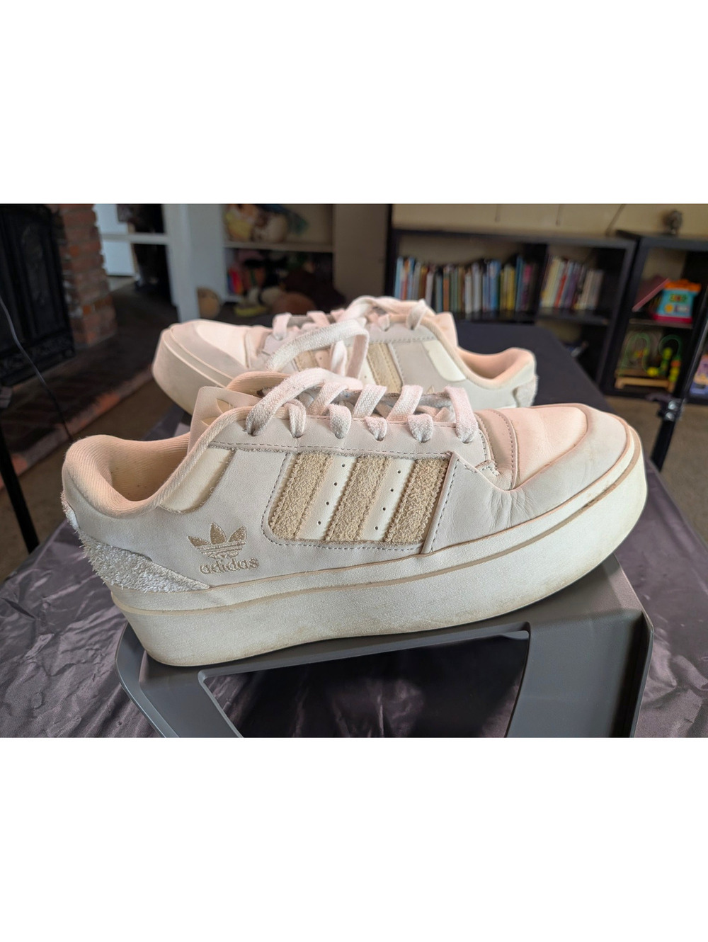 adidas Forum Bonega Women’s Low Top Leather Lace Up Core White/Sand IG0280